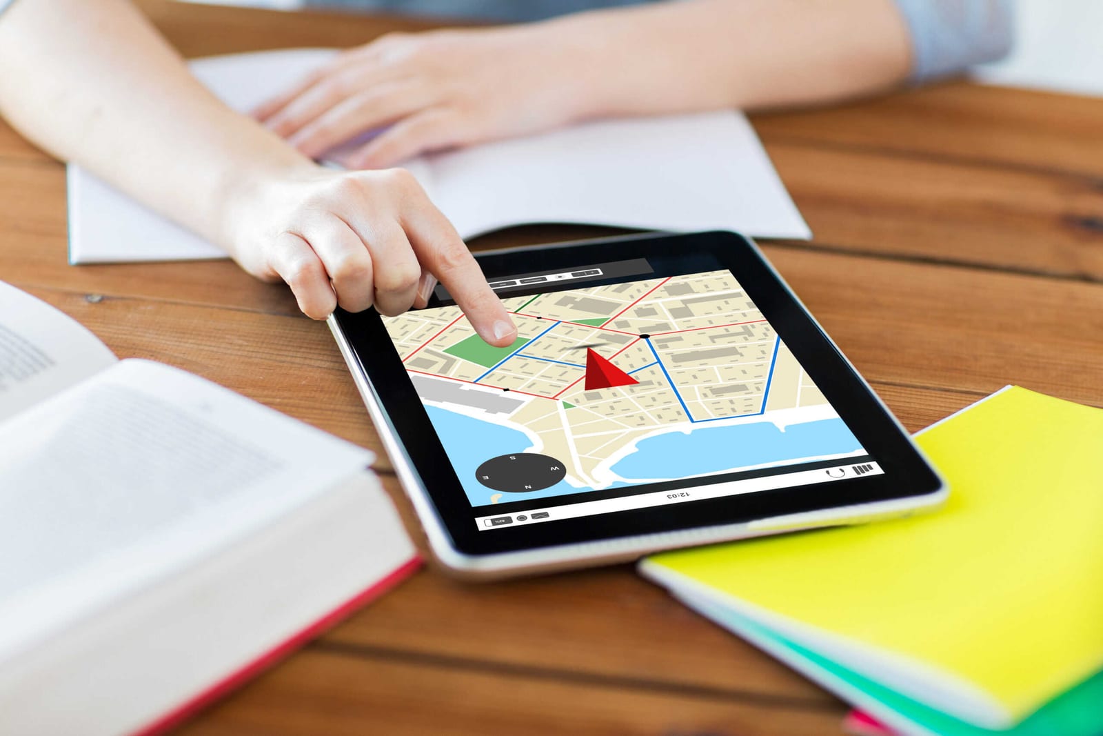 GPS Tracking for Landscaping Crews: What Matters — pool service software