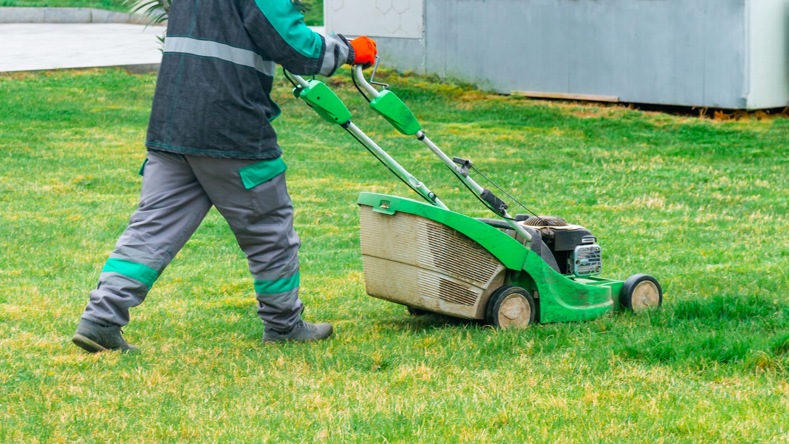 Best Practices for Lawn Care Pros: Save Time and Improve Efficiency