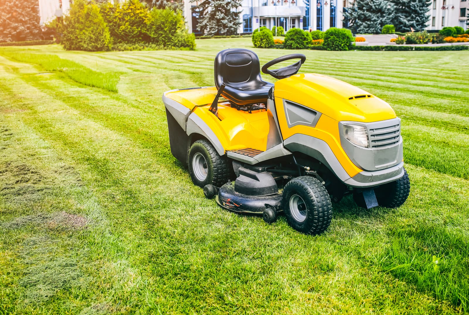 Increase Profits: Tips for Lawn Professionals