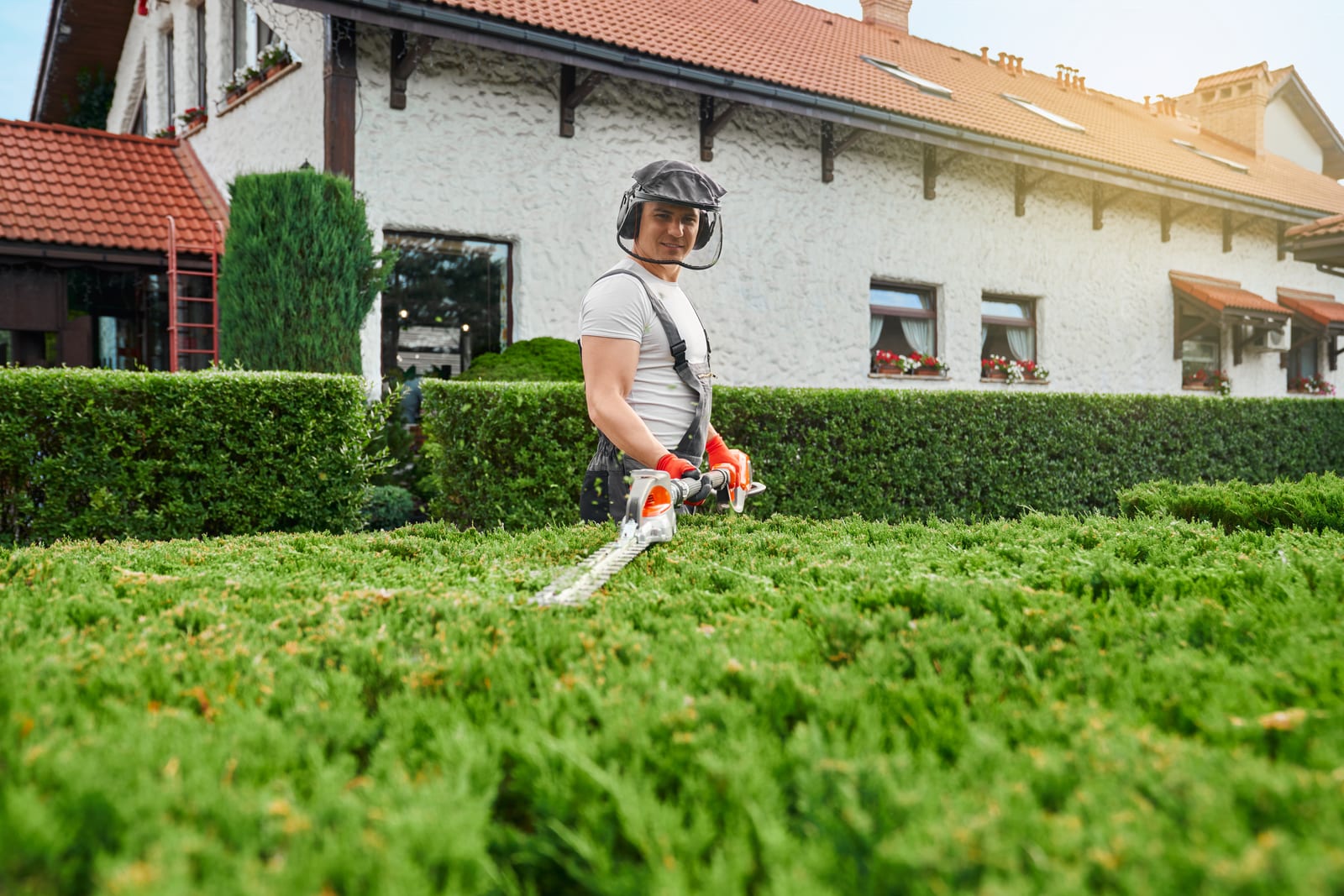 Why You Should Automate Invoicing as a Lawn Pro